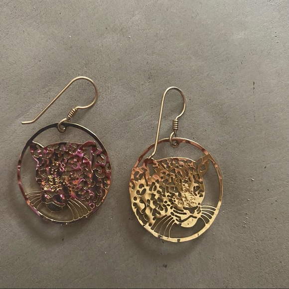 Cute earrings!! - Picture 3 of 3